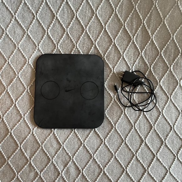 Nike Adapt BB “Mag” Sneakers - Picture 15 of 16